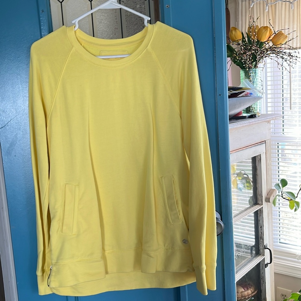 Lily Pulitzer sweatshirt size small